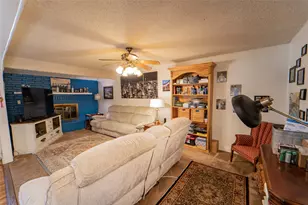 1114 W Dyer St, Breckenridge, TX 76424 - Photo 2