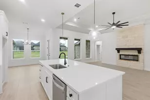 2714 Village Rd, Granbury, TX 76049 - Photo 12