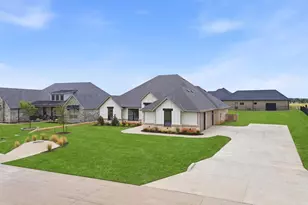 2714 Village Rd, Granbury, TX 76049 - Photo 2