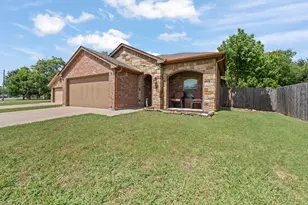 417 Nelson St, Godley, TX 76044 - Photo 30