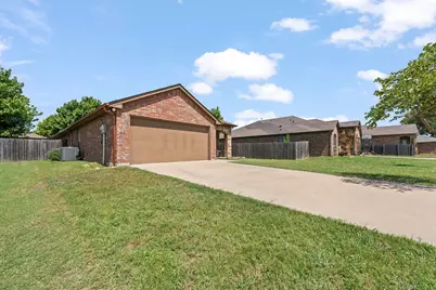 417 Nelson Street, Godley, TX 76044 - Photo 28