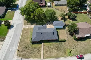 240 Smith St, Burleson, TX 76028 - Photo 1
