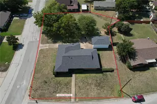 240 Smith St, Burleson, TX 76028 - Photo 26