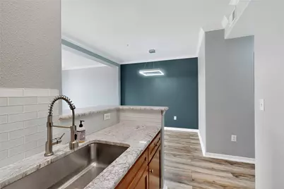 330 Las Colinas Boulevard E #320, Irving, TX 75039 - Photo 8