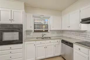 1620 Brown Trail, Hurst, TX 76054 - Photo 8