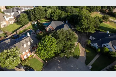 2321 Megan Way, Arlington, TX 76016 - Photo 2