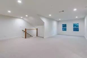 9563 Windy Knoll Dr, Dallas, TX 75243 - Photo 18