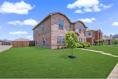 1981 Rainwater Way, Lancaster, TX 75146 - Photo 2