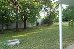 4228 Hardeman St, Fort Worth, TX 76119 - Photo 10