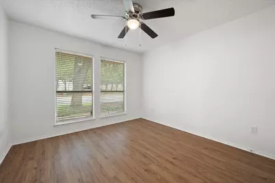 5912 Royal Club Drive, Arlington, TX 76017 - Photo 8