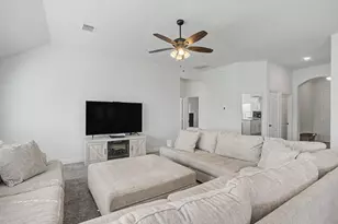 1004 Deer Rdg Dr, Crowley, TX 76036 - Photo 2