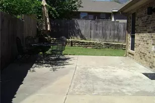 1705 Vista Verde Cir, Carrollton, TX 75006 - Photo 18