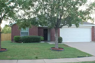 3713 Hermalinda Dr, Denton, TX 76207 - Photo 2