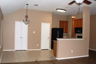3713 Hermalinda Dr, Denton, TX 76207 - Photo 4