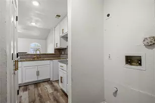 2431 Eastern Oaks Dr, Dallas, TX 75227 - Photo 14