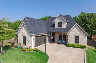 1611 Moreland Dr, Sherman, TX 75090 - Photo 2
