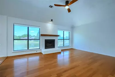 524 Woodlake Drive, Coppell, TX 75019 - Photo 6