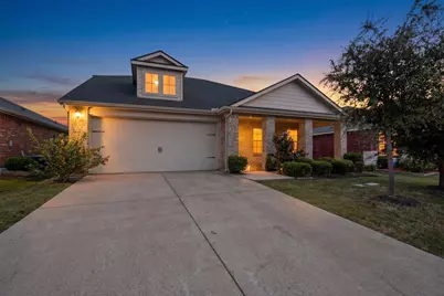 2329 Julia Lane, Forney, TX 75126 - Photo 2