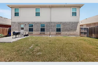 2329 Julia Lane, Forney, TX 75126 - Photo 4