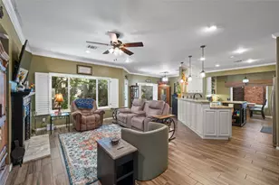 212 Shady Pl Dr, Waco, TX 76712 - Photo 4