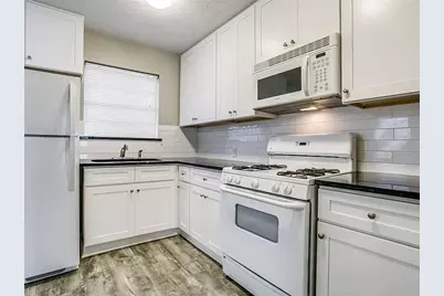 1255 E Pentagon Parkway, Dallas, TX 75216 - Photo 6