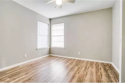 1255 E Pentagon Parkway, Dallas, TX 75216 - Photo 4