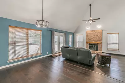 2 Edgemere Court, Trophy Club, TX 76262 - Photo 8