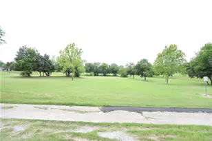 4129 Salem Dr, Garland, TX 75043 - Photo 38