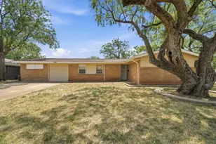 1801 Mimosa Dr, Abilene, TX 79603 - Photo 2