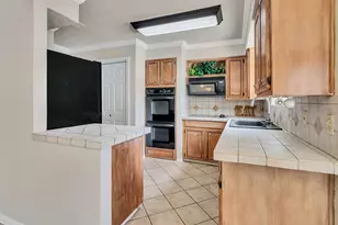 5501 Wood View St, North Richland Hills, TX 76180 - Photo 12