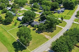 1941 Lariat Ln, Burleson, TX 76028 - Photo 6