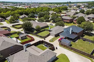 205 Rosewood Ct, Red Oak, TX 75154 - Photo 36