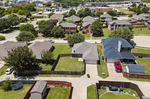 205 Rosewood Ct, Red Oak, TX 75154 - Photo 36