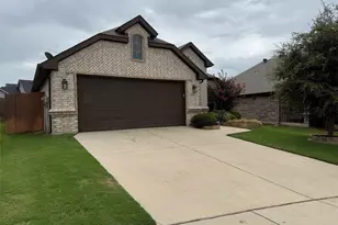 2517 Hadley St, Weatherford, TX 76087 - Photo 2
