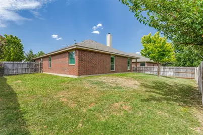 417 Brookhollow Lane, Saginaw, TX 76131 - Photo 24