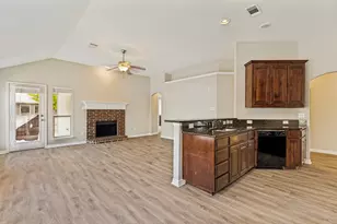 417 Brookhollow Ln, Saginaw, TX 76131 - Photo 10