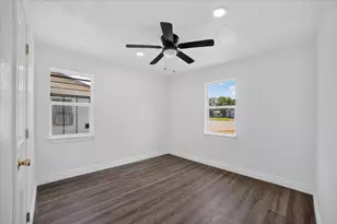 5137 E Berry St, Fort Worth, TX 76119 - Photo 8
