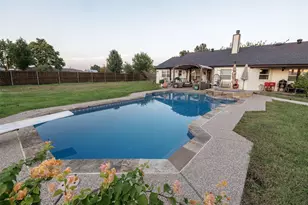 511 S Sulphur St, Leonard, TX 75452 - Photo 8