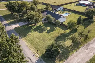 511 S Sulphur St, Leonard, TX 75452 - Photo 6