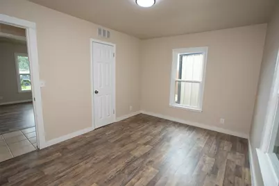 310 Colorado Avenue, Graham, TX 76450 - Photo 12