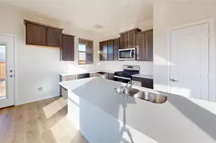 3941 Oak Crk Cir, Denison, TX 75020 - Photo 6