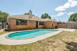 2654 Carrington Ln, Grand Prairie, TX 75052 - Photo 24