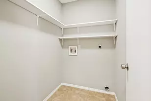 2654 Carrington Ln, Grand Prairie, TX 75052 - Photo 18