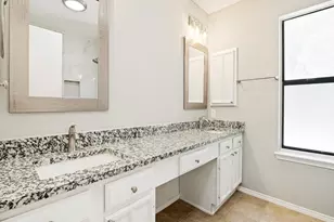 2654 Carrington Ln, Grand Prairie, TX 75052 - Photo 16