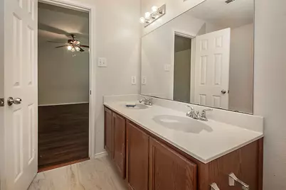 2812 Paddock Way, Denton, TX 76210 - Photo 10