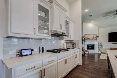 400 Headwaters Drive, McKinney, TX 75071 - Photo 12