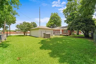 2829 Tolosa Dr, Dallas, TX 75228 - Photo 6
