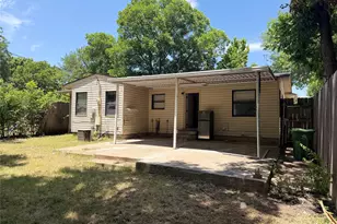 2005 Huntington Dr, Arlington, TX 76010 - Photo 2