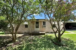 4860 Heritage Pkwy, Leroy, TX 76624 - Photo 2