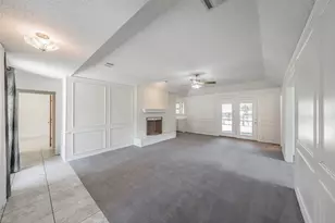 1633 Saxon Dr, Bedford, TX 76021 - Photo 4